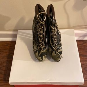 Women boots - Size 7